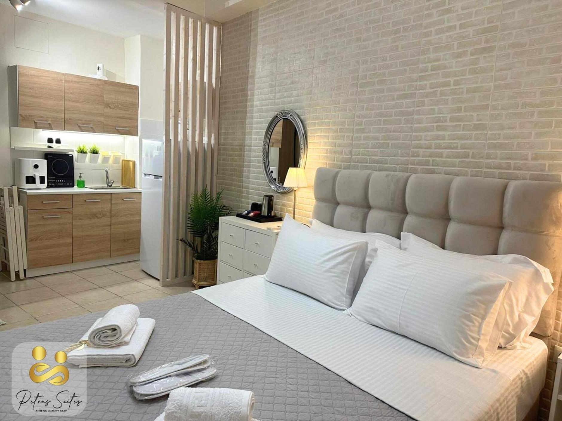 Petras Luxury Suites Athènes Extérieur photo