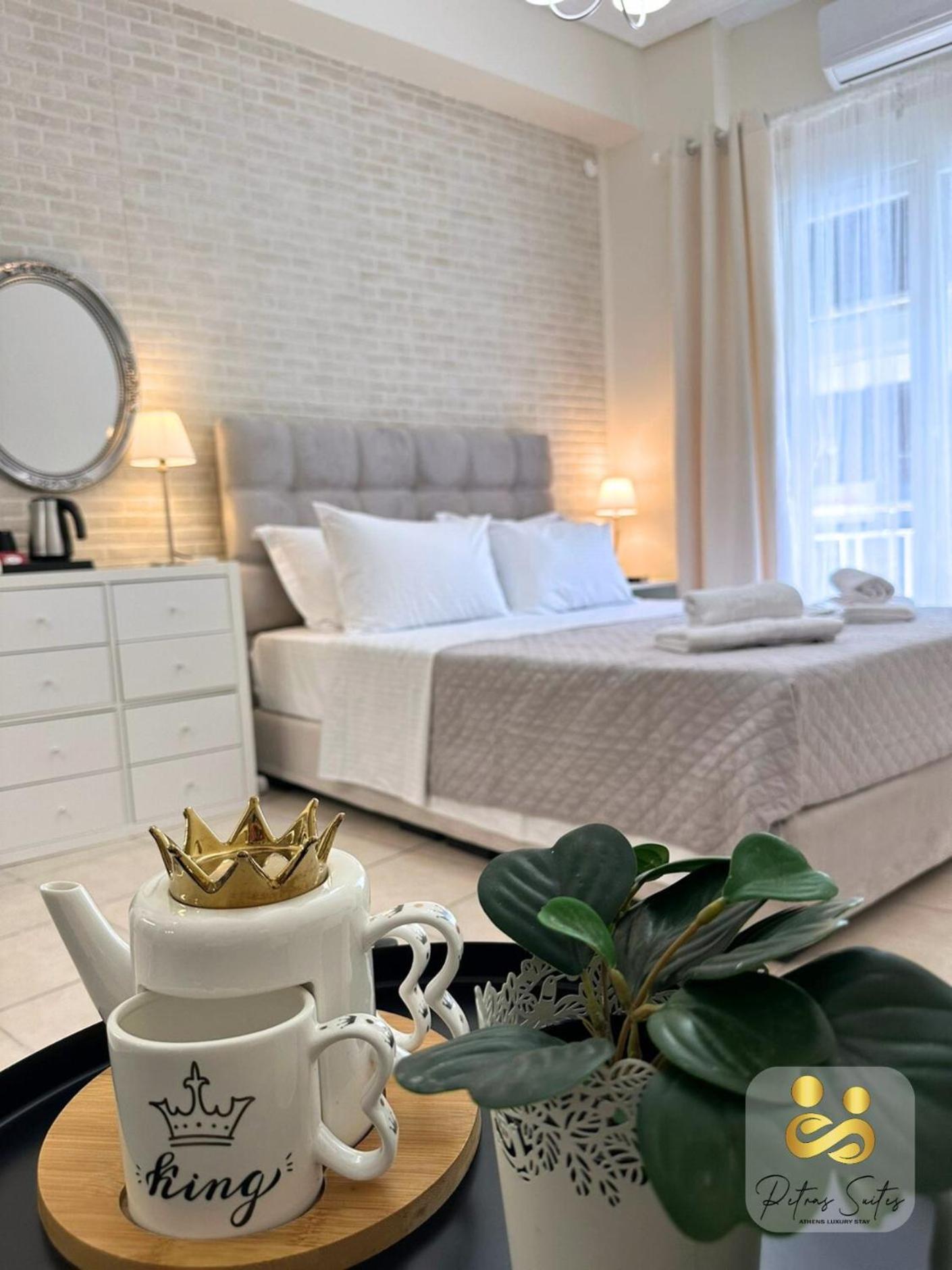 Petras Luxury Suites Athènes Extérieur photo