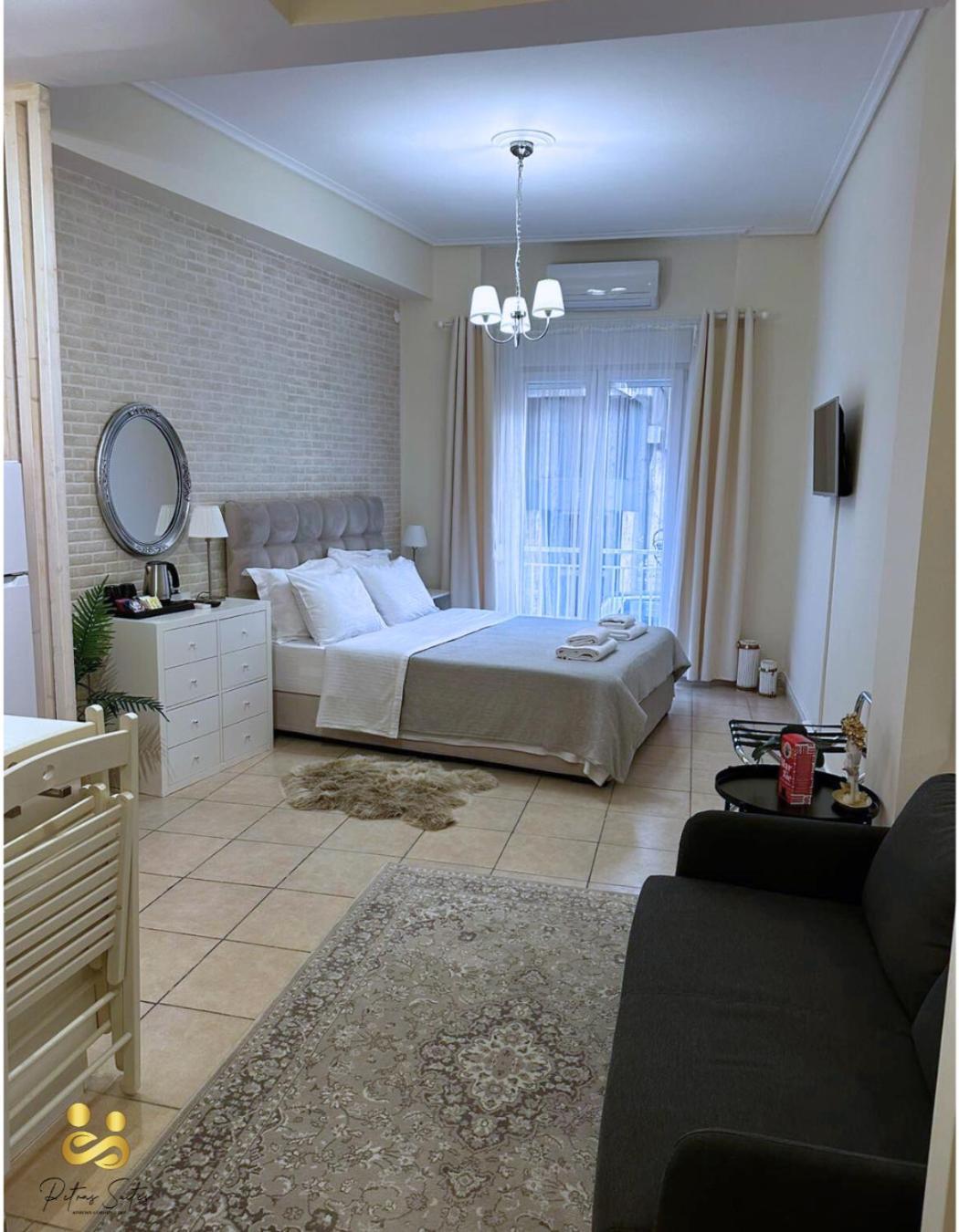 Petras Luxury Suites Athènes Extérieur photo
